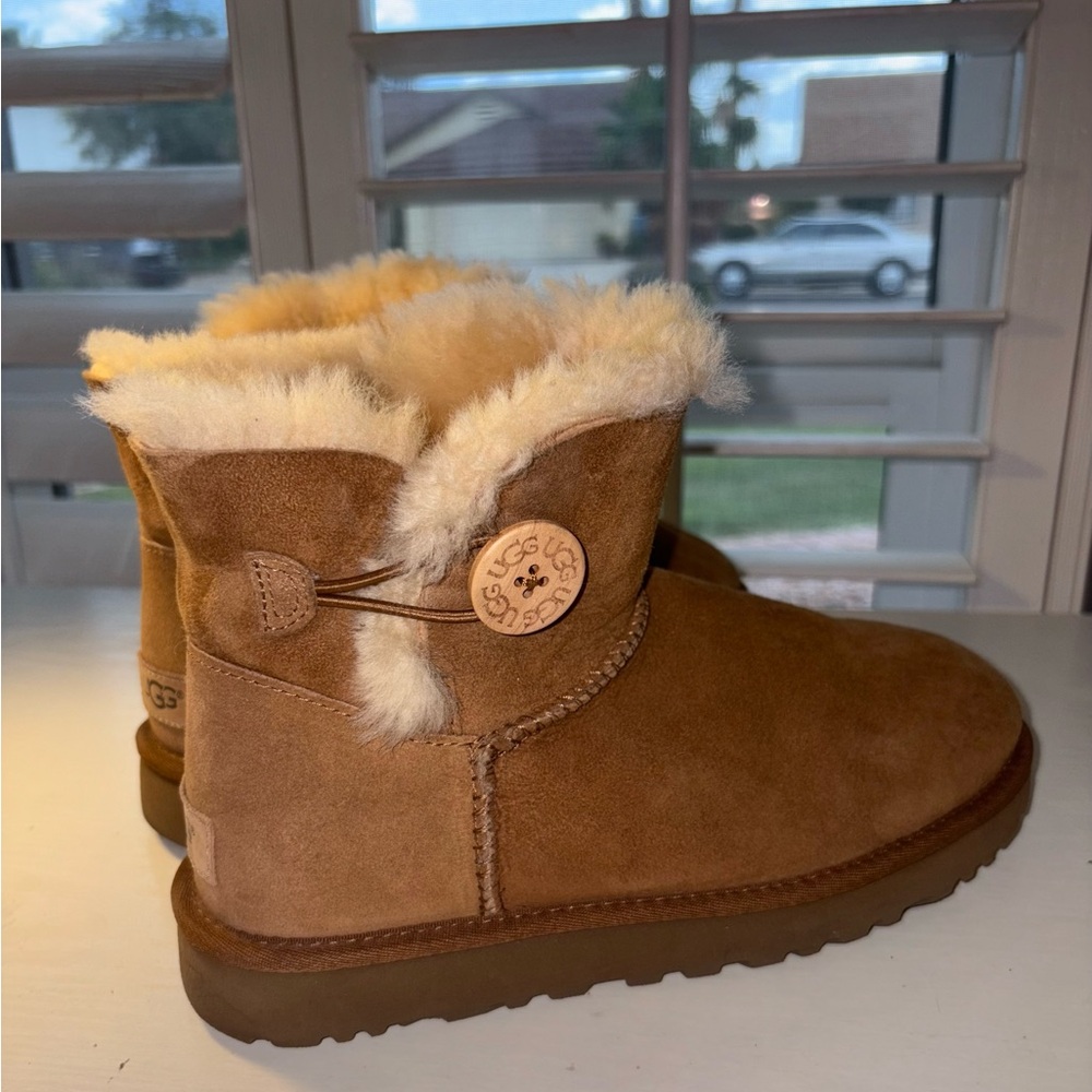 Ankle Boot Uggs Size US 8 W